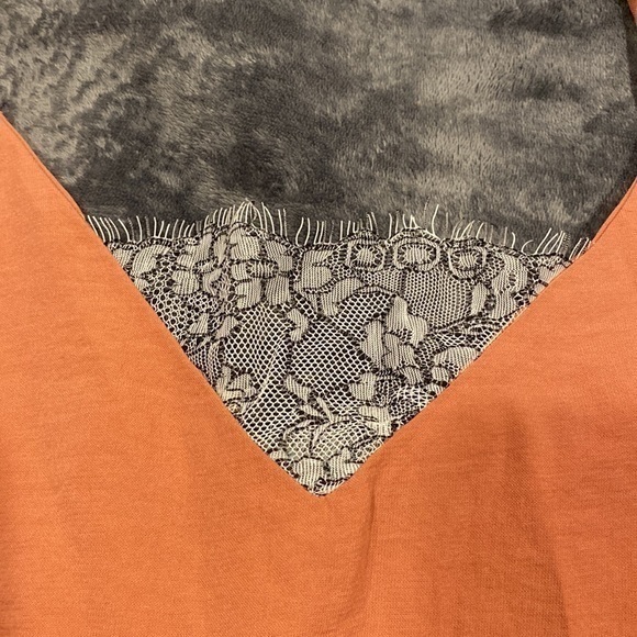 NWT Grace & Lace Tiered Rose Cami w/eyelash style lace size medium - Picture 4 of 6